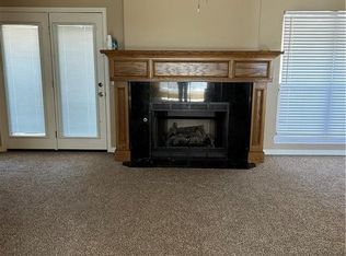 805 Ashwood Ln, Moore, OK 73160