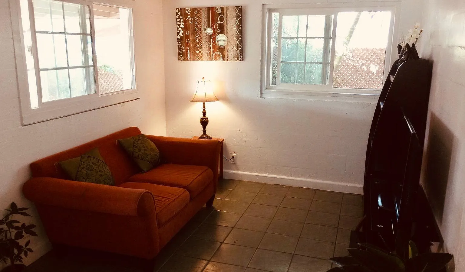 1 bed, 120 sqft, $1,000 — Photo 3