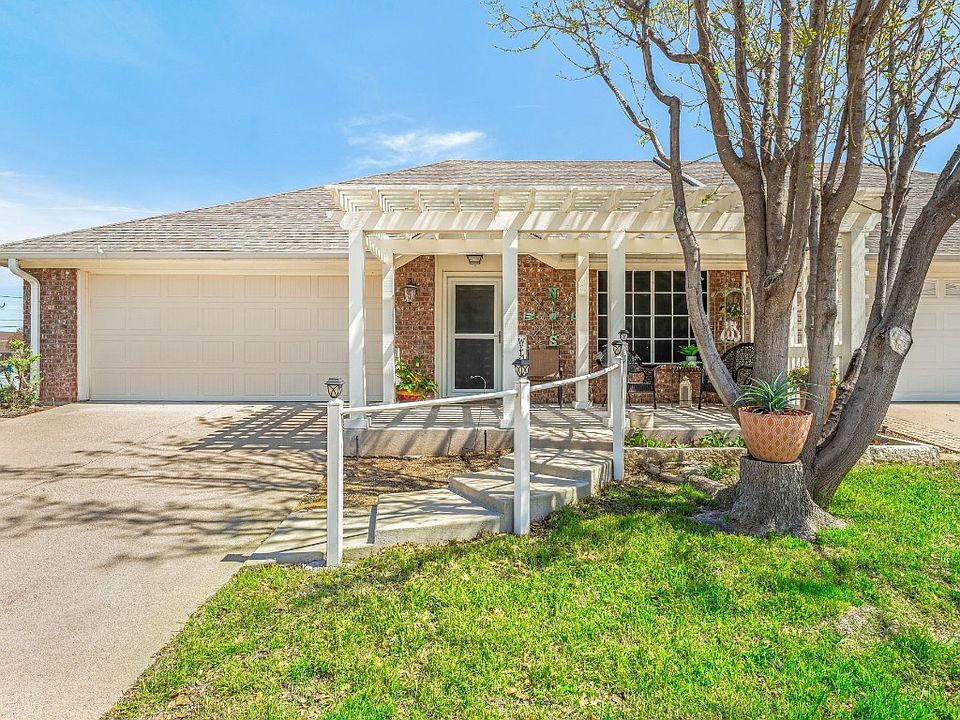 1st image of 1001 Teresa Ct