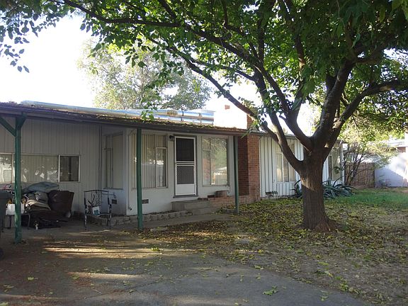 2nd image of 4812 Saint Lynn Ln