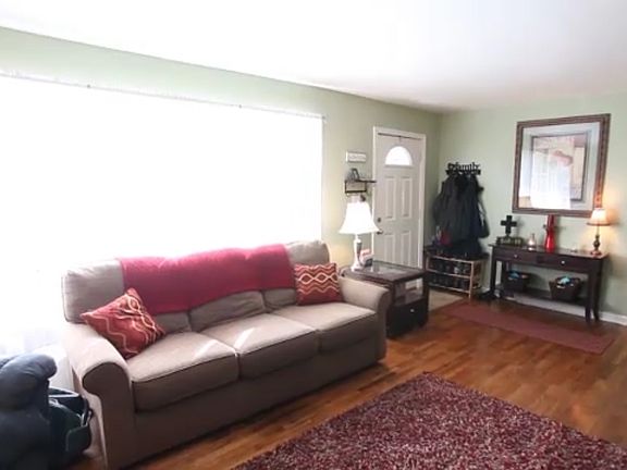 3rd image of 411 N Glenwood Ave