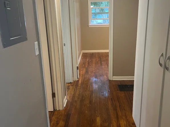 1610 Mayhew St, Tallahassee, FL 32304