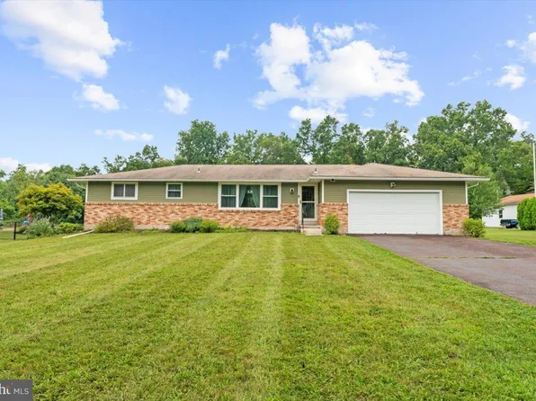 2520 Trumbauersville Rd, Quakertown, PA 18951