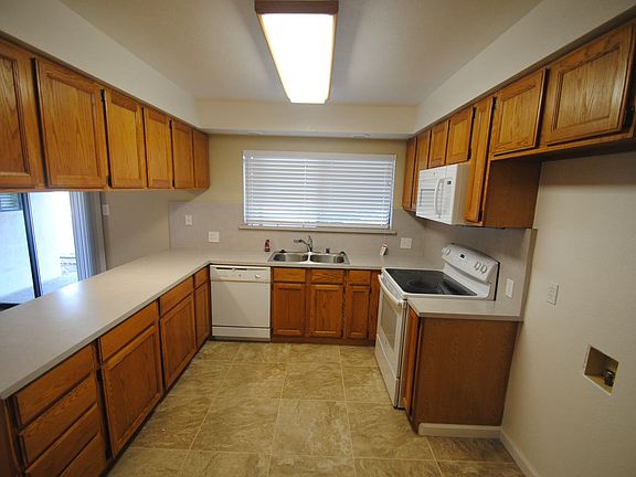 3rd image of 5232 Kauai Way