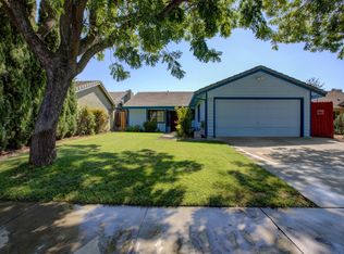 2220 Orchard Park Way, Modesto, CA 95355