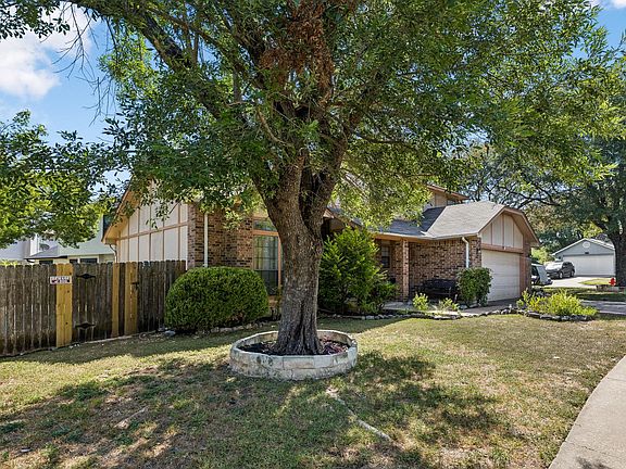 2nd image of 1809 Gaylord Dr