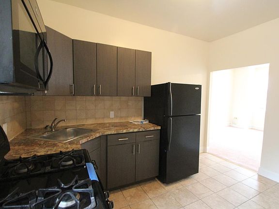 5th image of 7104 Germantown Ave #2A