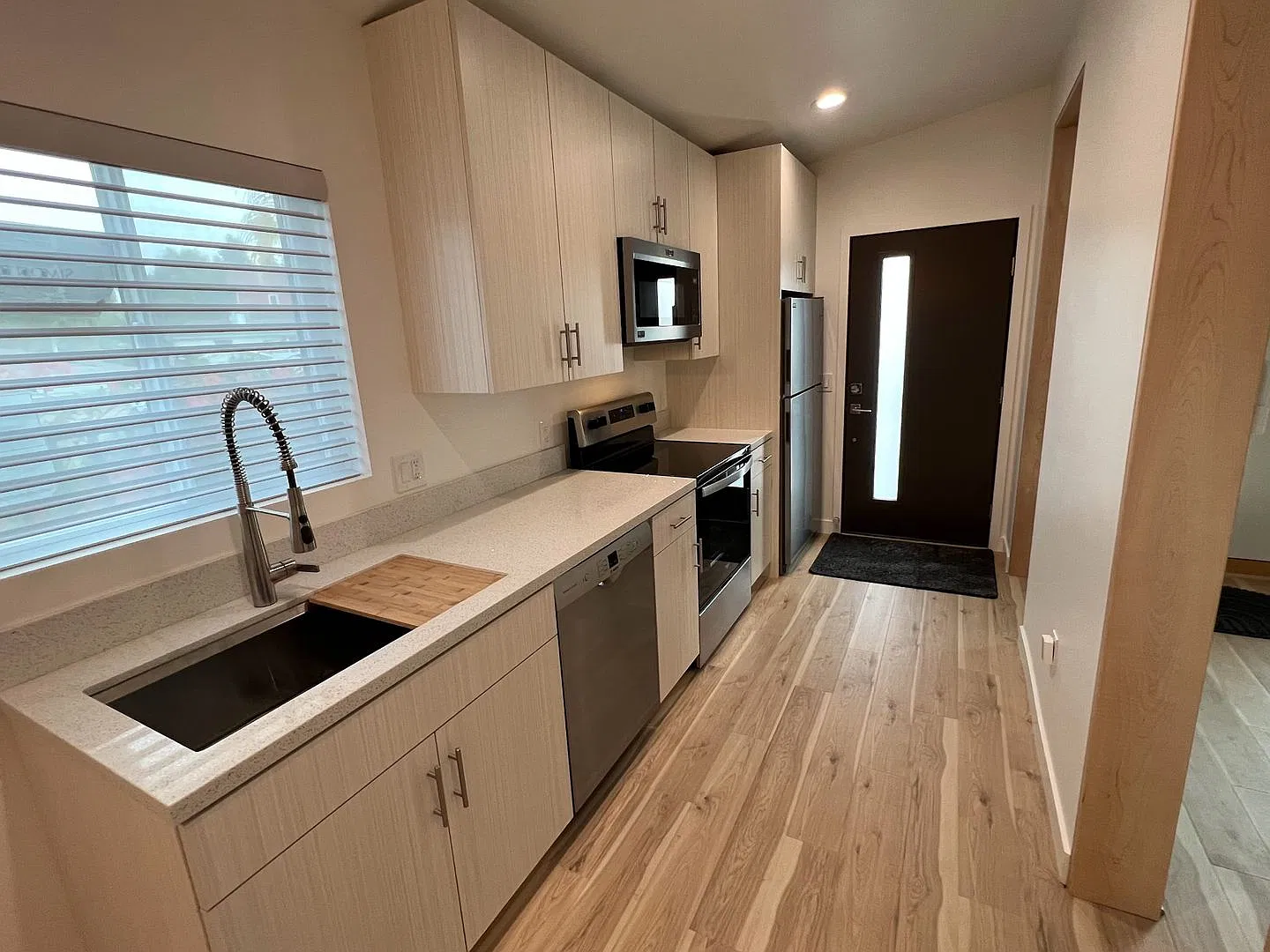 Studio ADU Available for Immediately Move In! — Photo 2