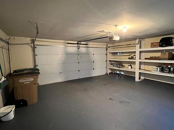 3rd image of 101 Juniper Hill Pl NE