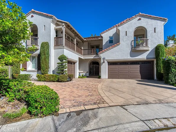 2 Lake View Dr, Coto De Caza, CA 92679