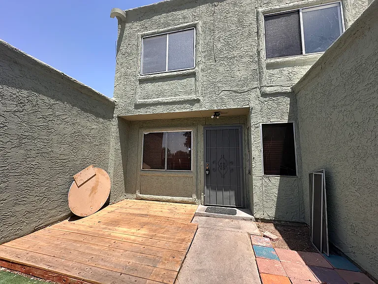 14013 N 54th Dr — Photo 3