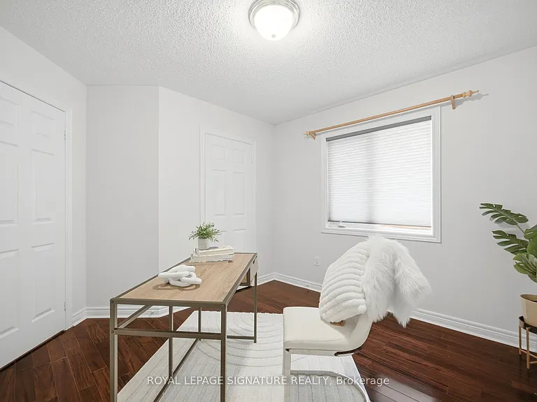 901 Knotty Pine Grv — Photo 35