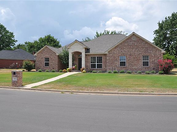 2nd image of 1212 Prairie Wind Blvd