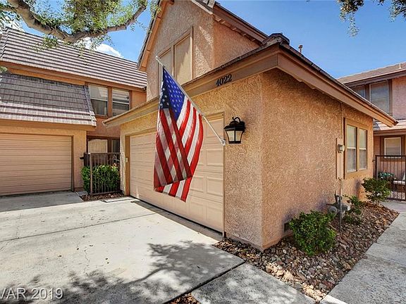 4th image of 4022 Claybrooke Way