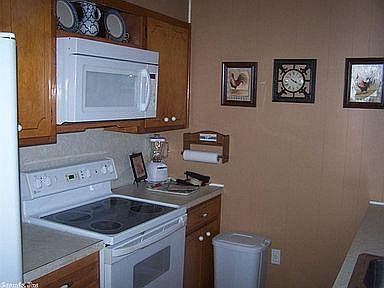 3rd image of 106 Western Hills Dr