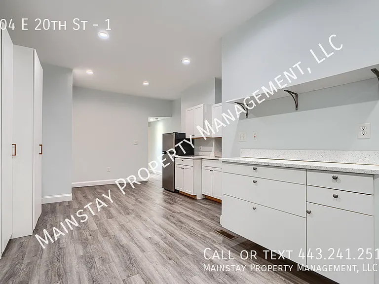 104 E 20th St #1 — Photo 14
