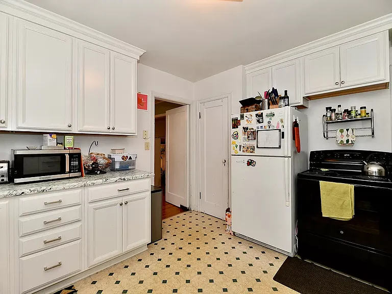 4629 N Kenwood Ave — Photo 11