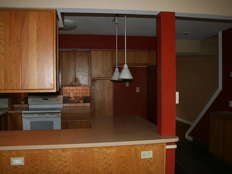 208 Prospect Ave — Photo 15