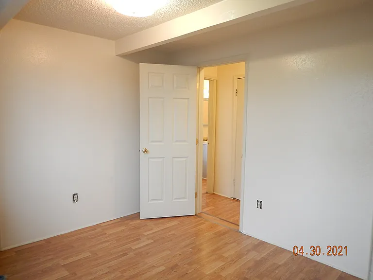 2428 E Grand Ave #3 — Photo 10
