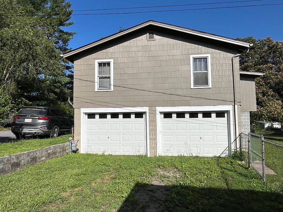 1st image of 104 Circle Dr