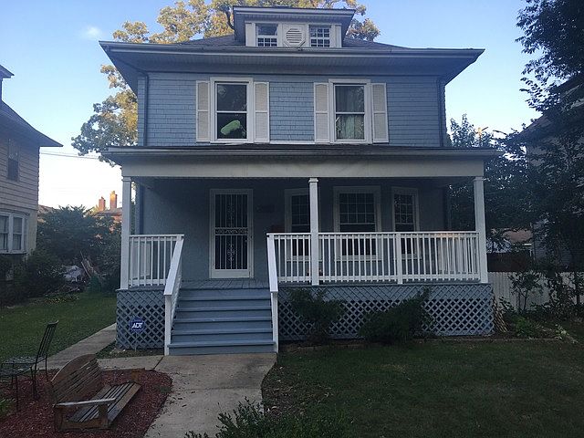 1st image of 9949 S Longwood Dr