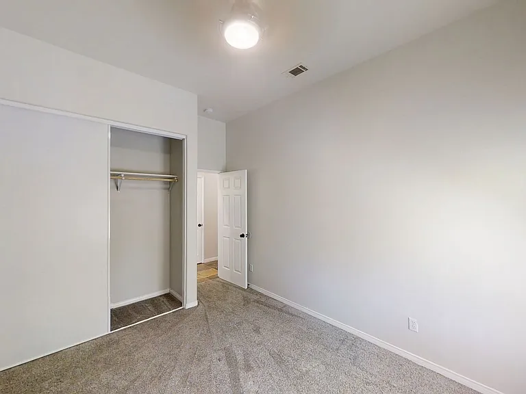 36248 Village Rd — Photo 8