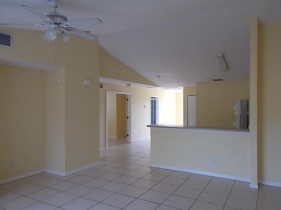 2nd image of 527 Lillon Ave S