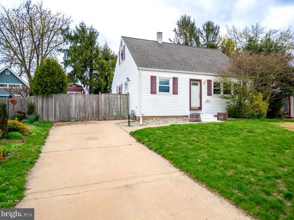 32 Coleridge Ave, Hamilton, NJ 08620