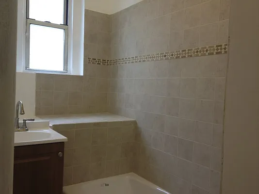 Rented by Bohemia Realty Group | media 19