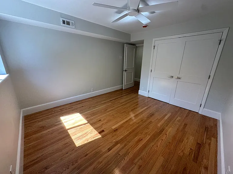 94 Beaconsfield Rd #201 — Photo 16