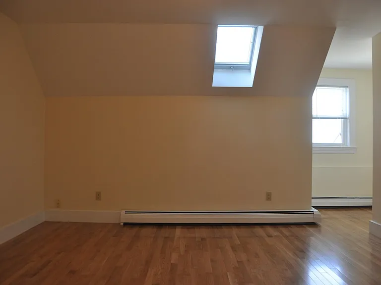 231 Cumberland Ave #5 — Photo 3