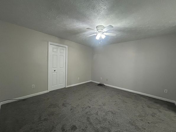 312 Western Ave W APT 4