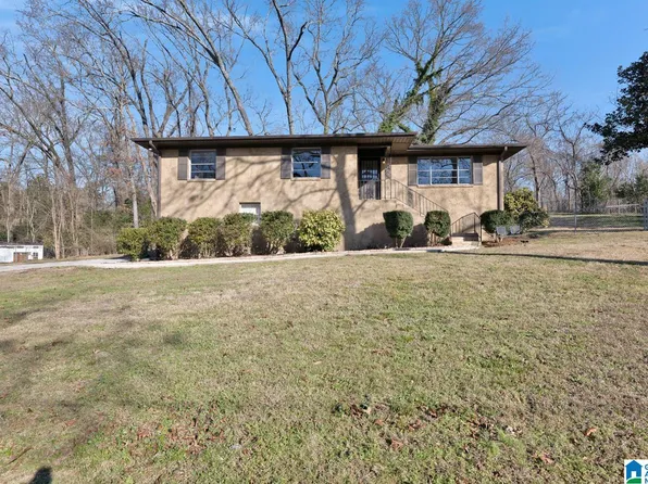 4510 Silver Lake Rd, Pinson, AL 35126