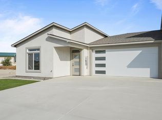 1109 Fairhaven Loop, Richland, WA 99352