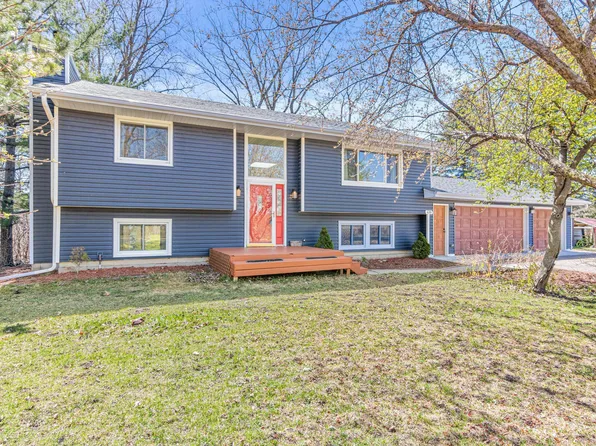 630 62nd St, Lino Lakes, MN 55014