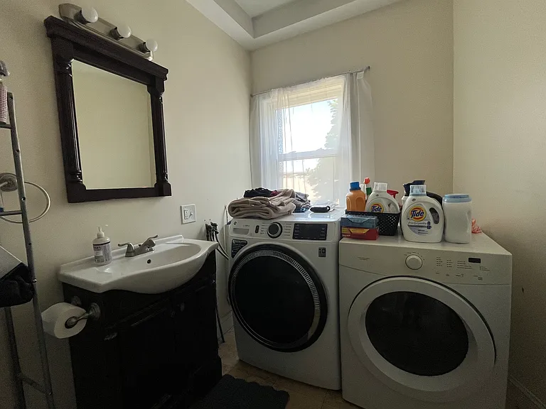 28 Parker St #2 — Photo 6
