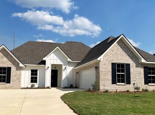 277 Woodcrest Dr, Stonewall, LA 71078