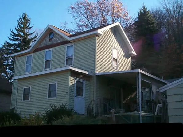 11 Harold St, Oil City, PA 16301