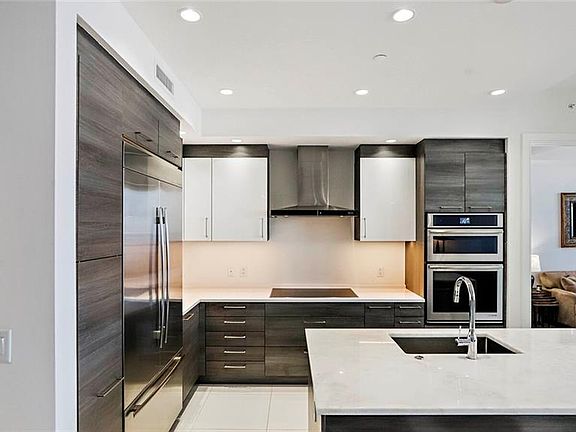 4th image of 100 1st Ave N #2504