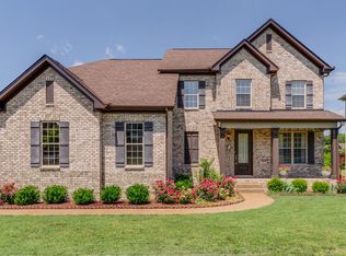 1082 Lillian Ln, Gallatin, TN 37066