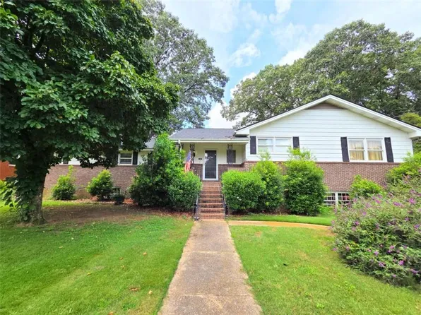 2551 Highland Golf Course Dr SE, Conyers, GA 30013