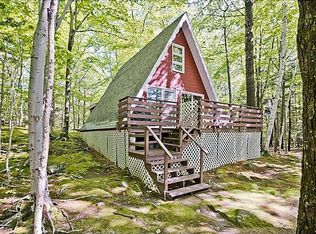 868 Sunset Rd, Raymond, ME 04071