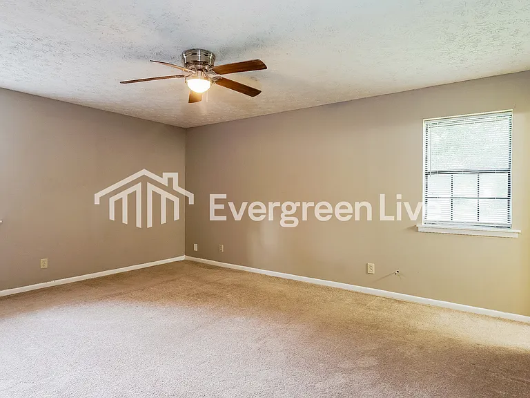 104 Shawnee Dr — Photo 9