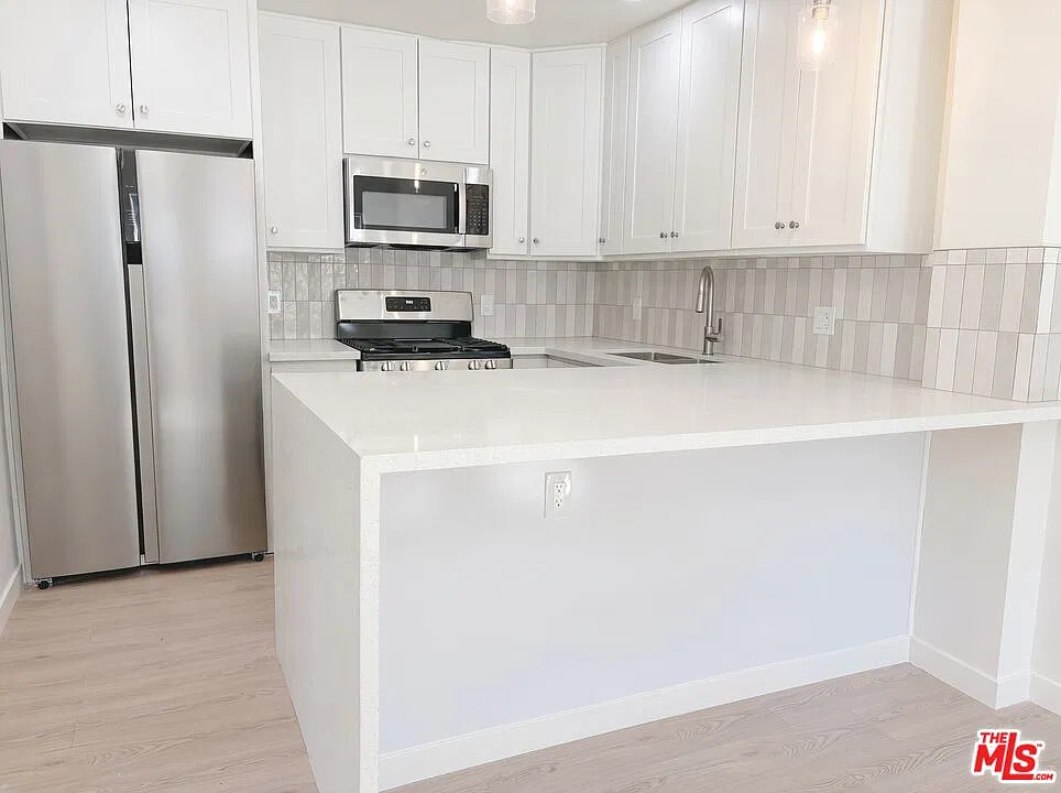 1 bed, 1.0 bath, 520 sqft, $2,995 — Photo 4