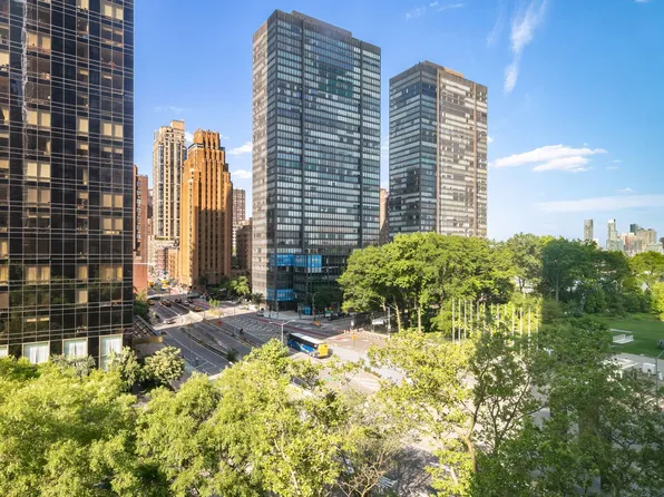 50 United Nations Plaza image 12 of 13