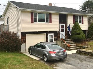 11 Kevin St, Lewiston, ME 04240