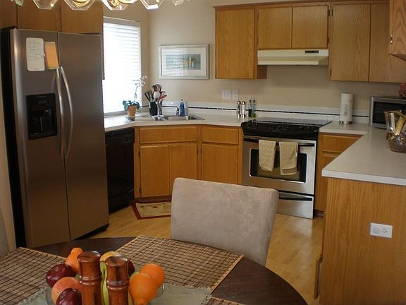 Kitchen-new stainless steel appliances!