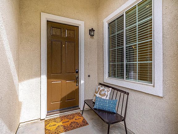 3rd image of 5090 Grass Valley Court