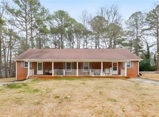 145 Hunters Ln, Fayetteville, GA 30215