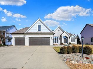 10896 Fairwoods Dr, Fishers, IN 46037